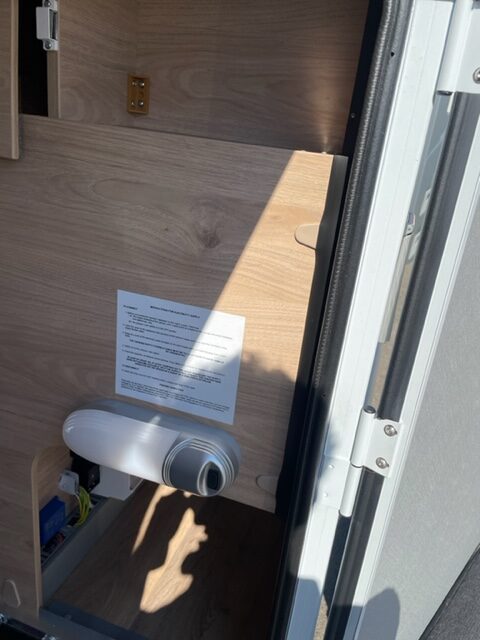 DESTOCKAGE REMISE EXCEPTIONNELLE – DETHLEFFS JUST GO T7055 DBL