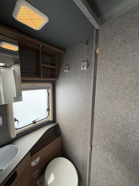 DETHLEFFS TREND T 7057 DBL